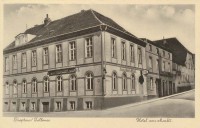 /album/strassen-und-platze/marktplatz-11-hotel-am-markt-ca-1935-web-jpg/